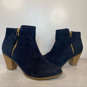 Pirmark Blue Faux Suede Booties. Size 6